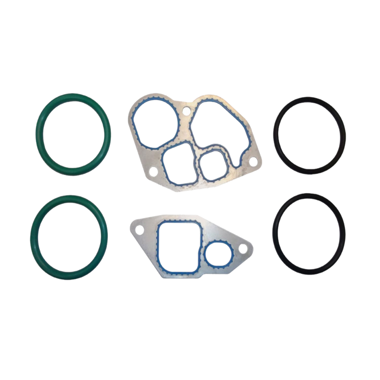 International Navistar T444E, DT466, DT530, I530E Engine Oil Cooler 1995-2004: OEM 1815904C2